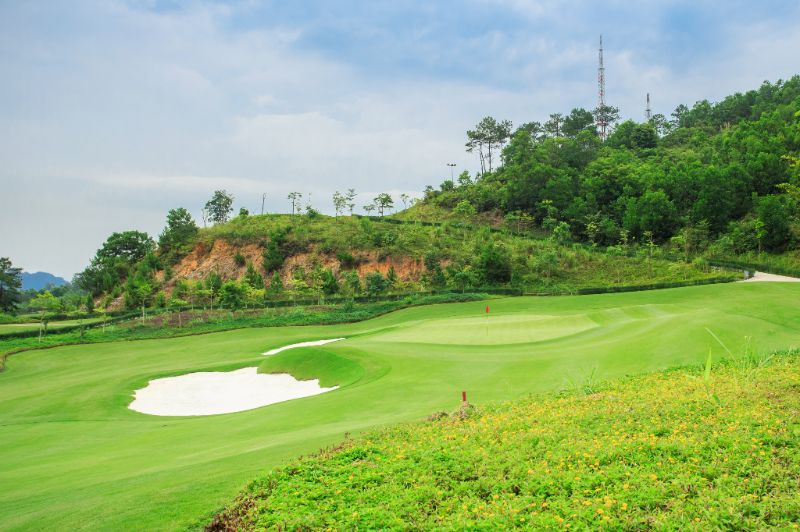 Hanoi-Halong Bay Golf Packages ( with FLC Golf Course)