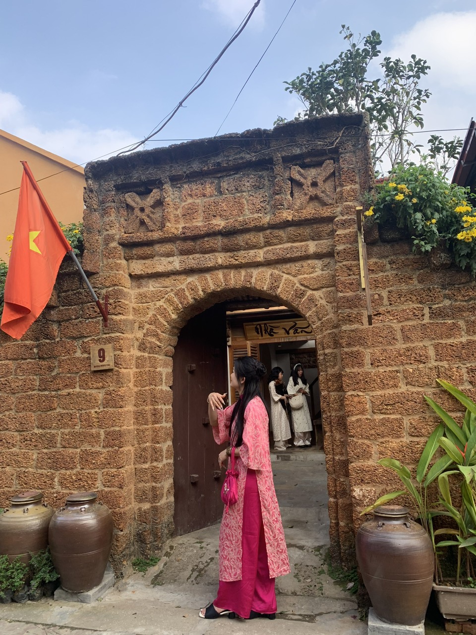 Duong Lam Ancient Village full day tour from Hanoi