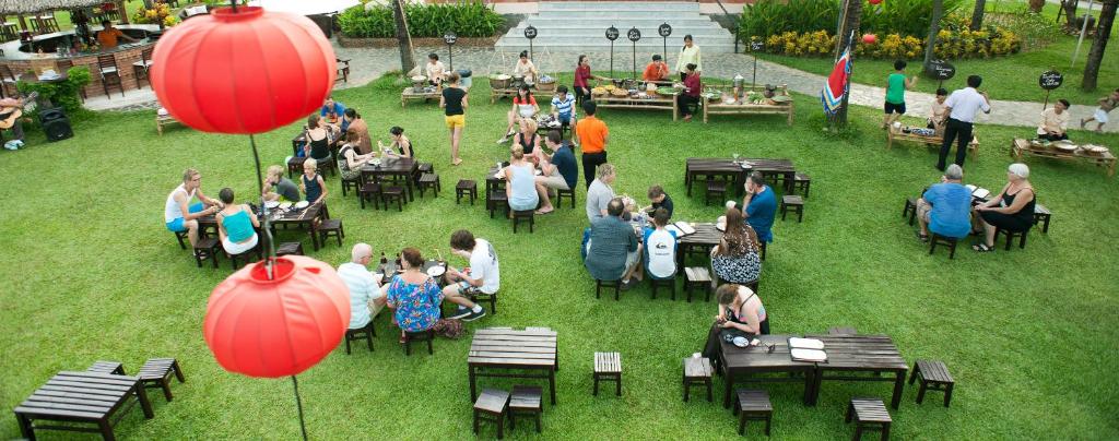 Vinh Hung Riverside Resort & Spa 4 Star