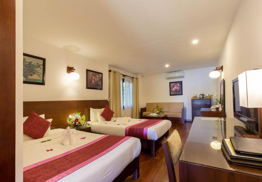 Vinh Hung Riverside Resort & Spa 4 Star