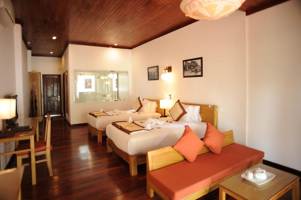 Vinh Hung Riverside Resort & Spa 4 Star