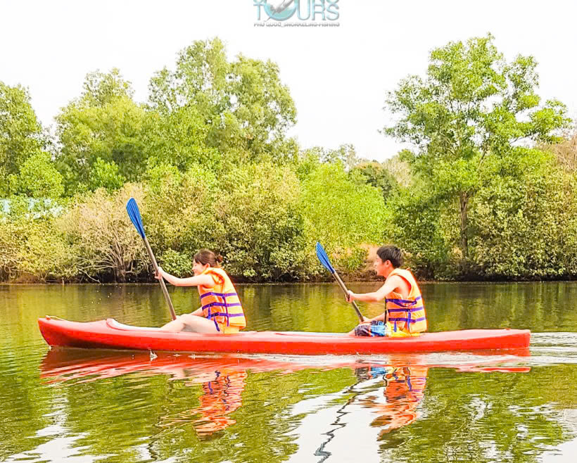 STARFISH BEACH & CUA CAN KAYAKING- PHU QUOC DAY TRIP