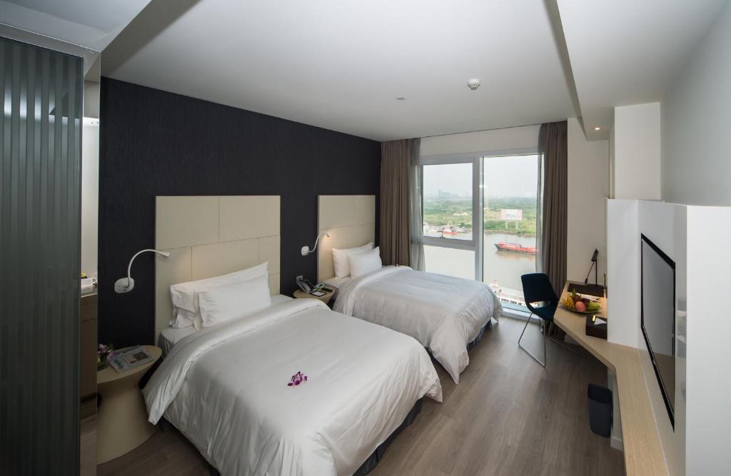 The Reverie Saigon Residential Suites
