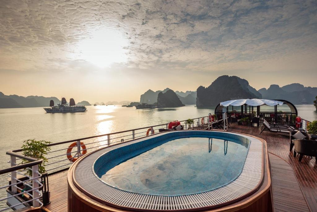 Orchid Premium Cruise