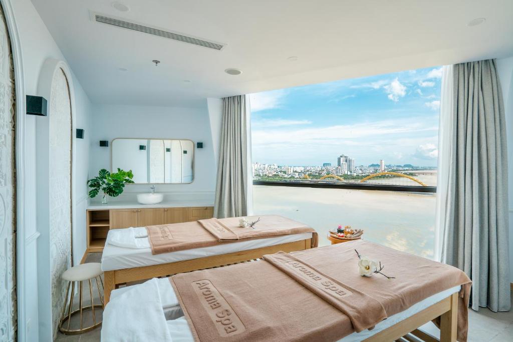 HAIAN Riverfront Hotel Da Nang- 4Star