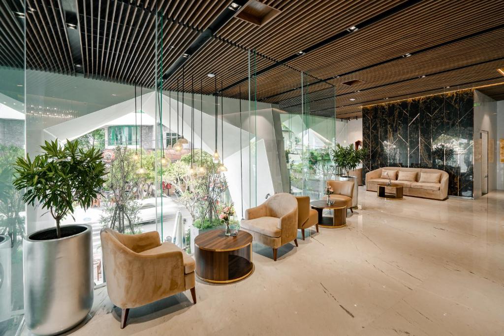 HAIAN Riverfront Hotel Da Nang- 4Star