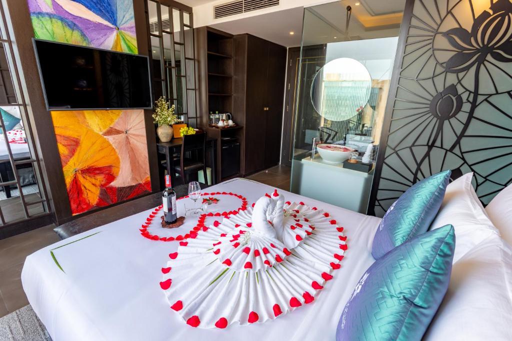 White Lotus Hue Hotel