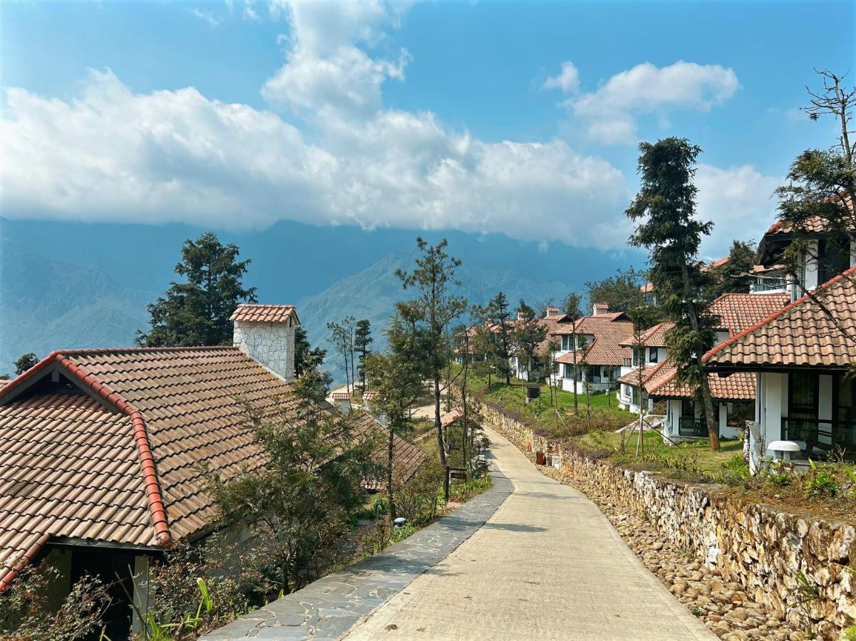 Ville De Mont Mountain Resort