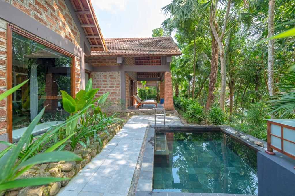 Pilgrimage Village Boutique Resort & Spa