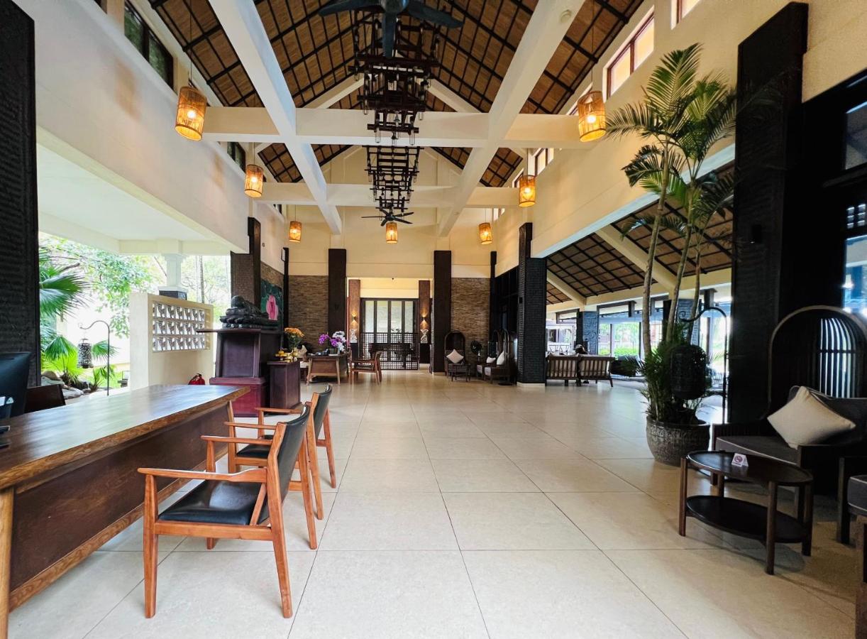 THE BLOSSOM RESORT ISLAND