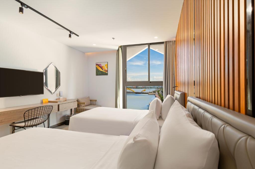 HAIAN Riverfront Hotel Da Nang- 4Star