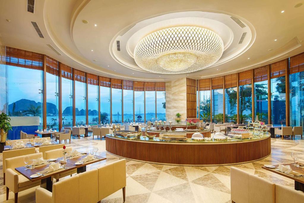 Wyndham Legend Halong