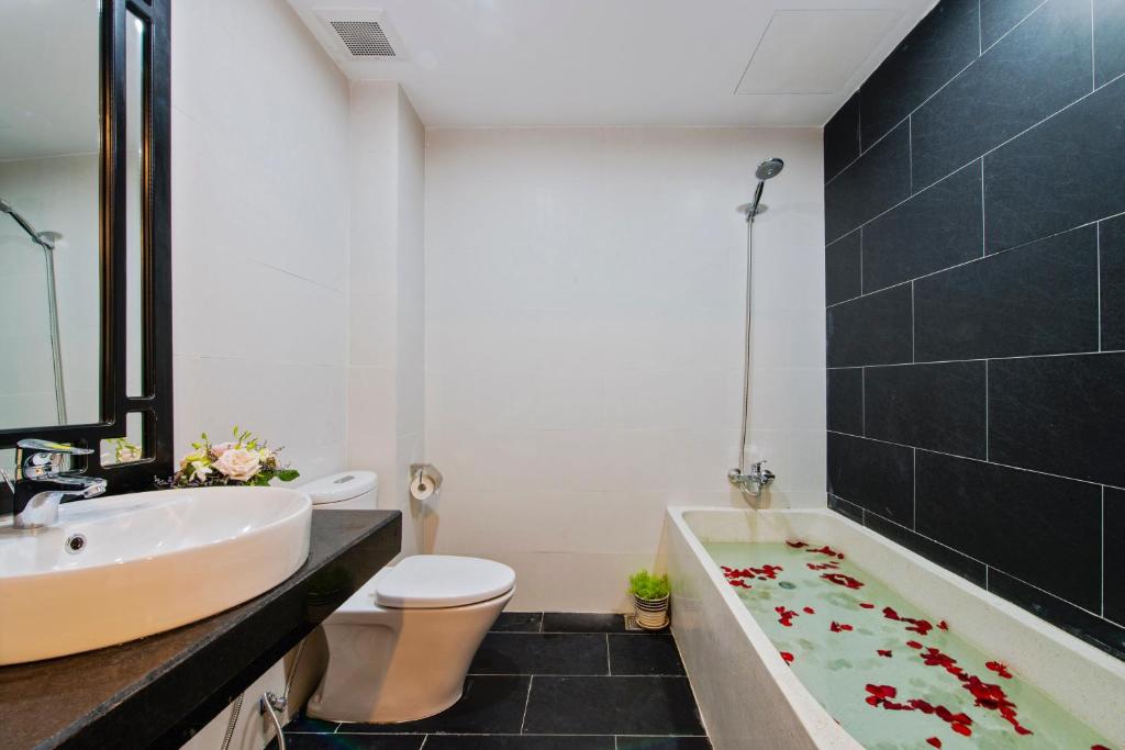 Gem Riverside Hotel Hoi An  4 Star