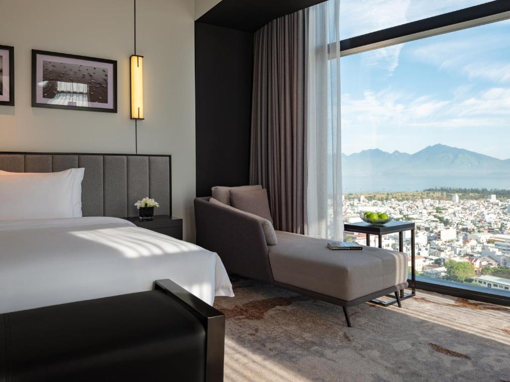Bay Resort Hoian 5 Star