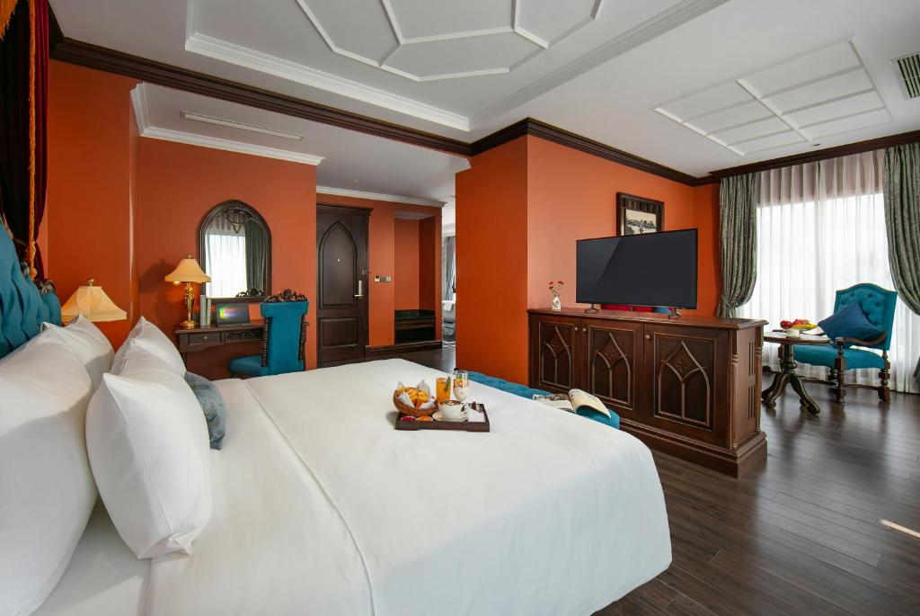 Le Chanvre Hanoi Hotel & Spa- 5 Star