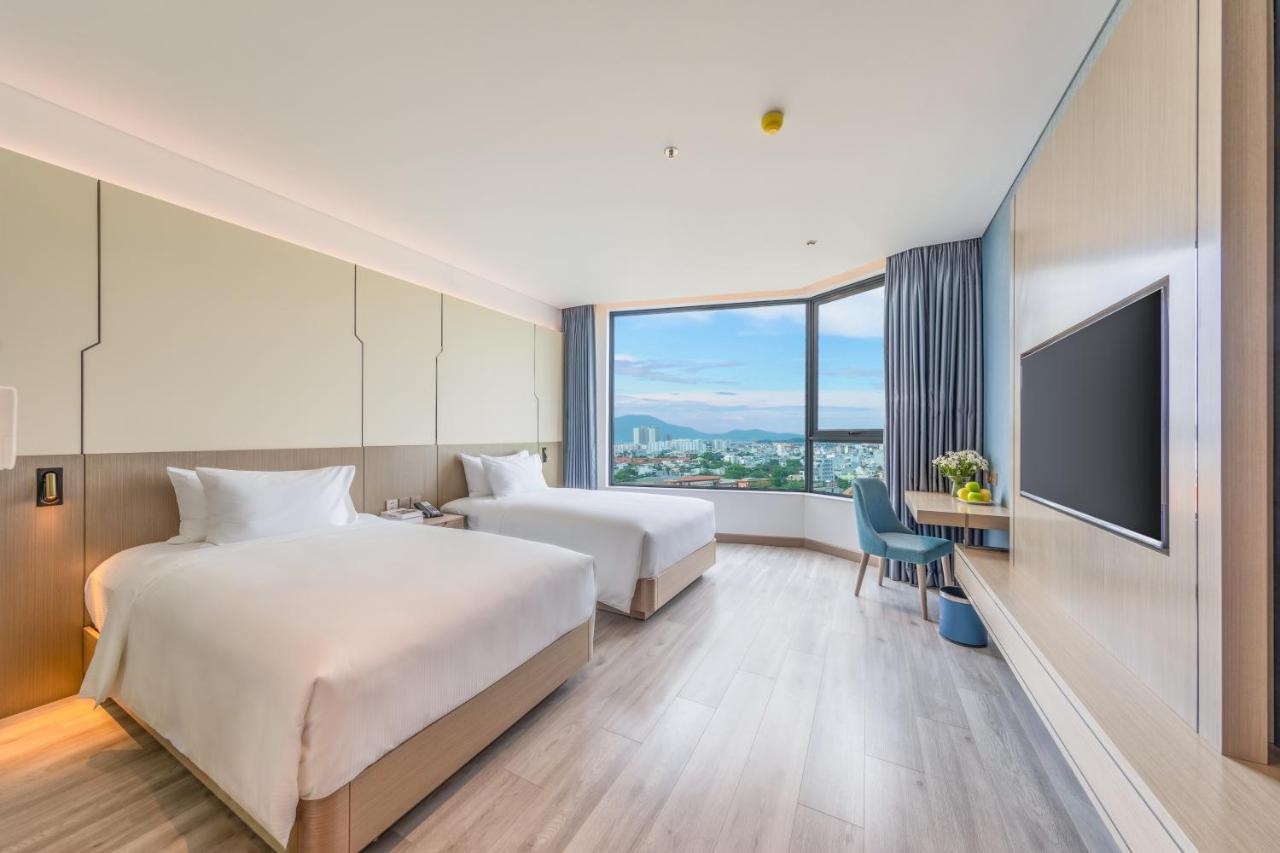 Awaken Da Nang Hotel