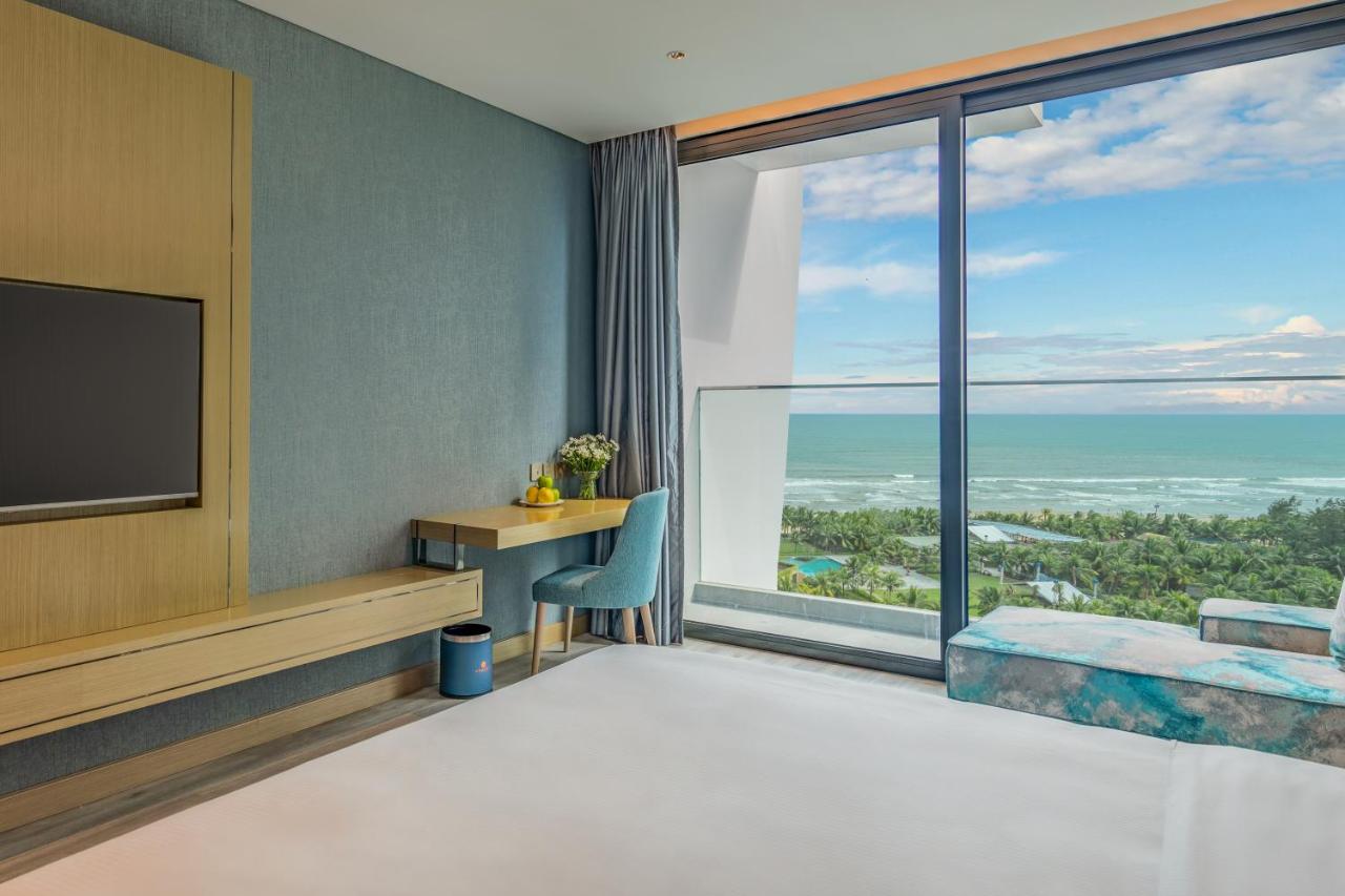 Awaken Da Nang Hotel