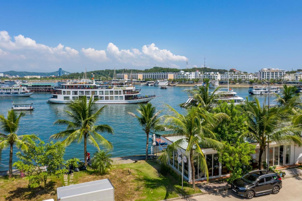 Emperor Cruises Legacy Ha Long