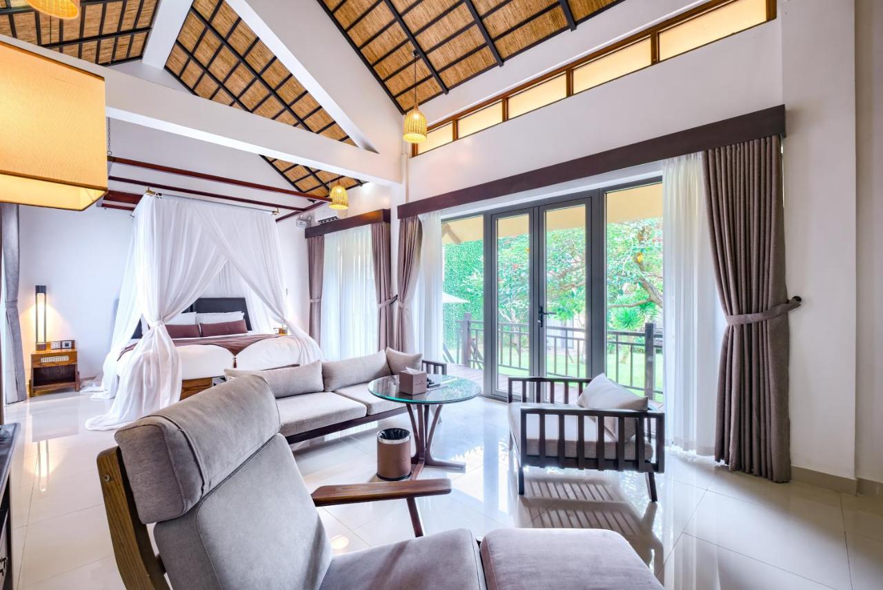 THE BLOSSOM RESORT ISLAND