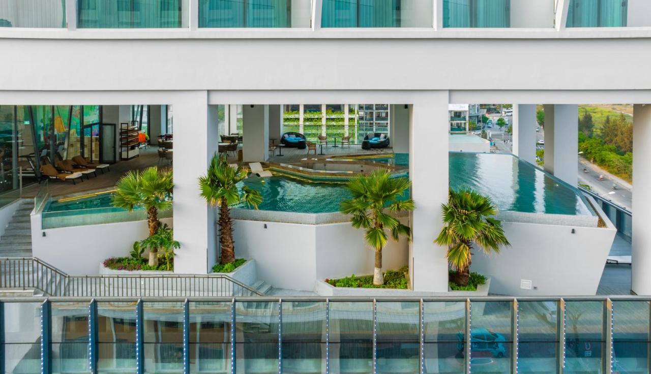 Awaken Da Nang Hotel