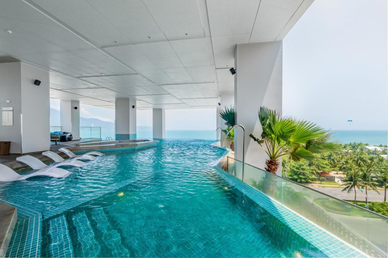 Awaken Da Nang Hotel