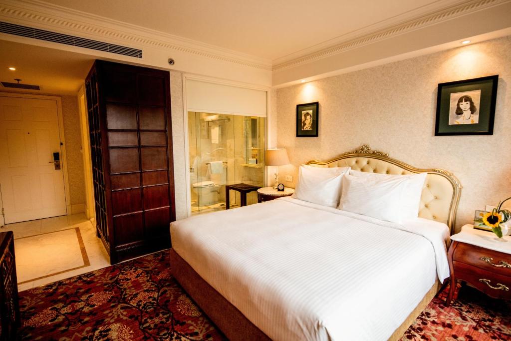 Apricot Hotel 5 Star