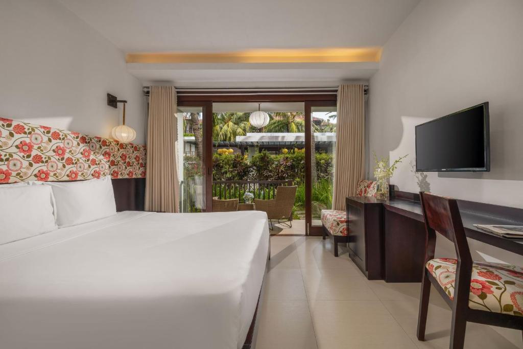 Emerald Hoi An Riverside Resort