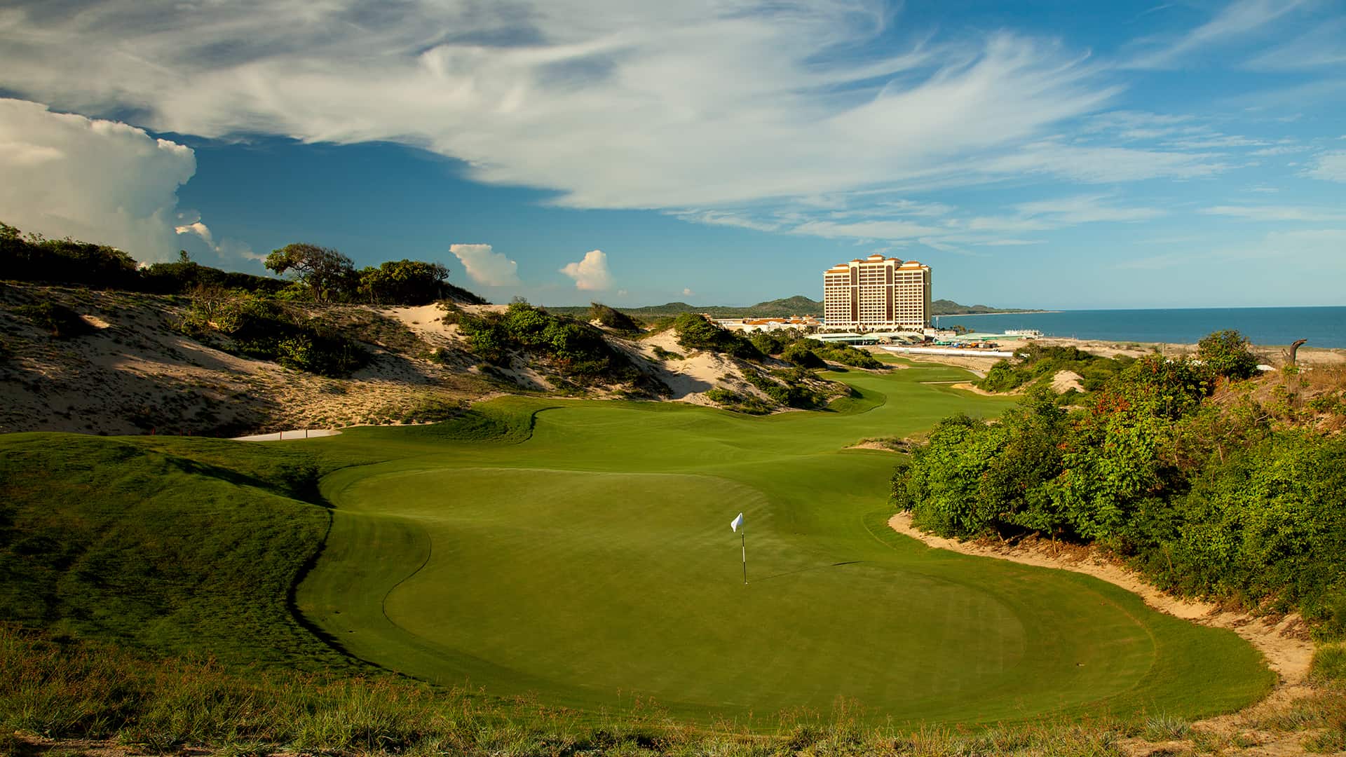 Ho Chi Minh Golf with the Bluff Ho Tram 6 Days 5 Nights 4 Rounds