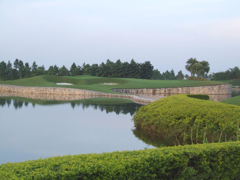Van Tri Golf Club