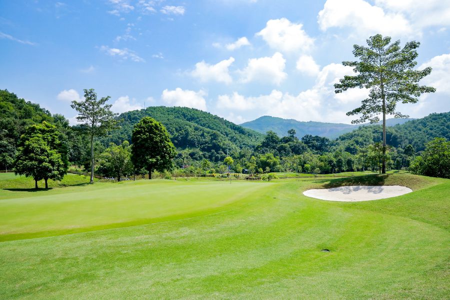 Hanoi- Nha Trang- Da Lat- Ho Chi Minh 15 Days 14 Nights 10 Rounds