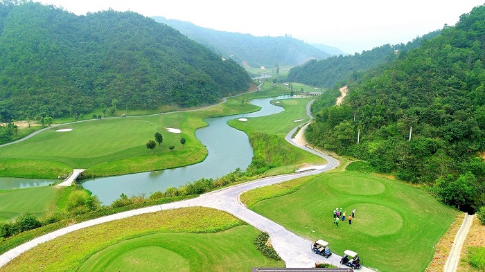 Phoenix Golf Resort