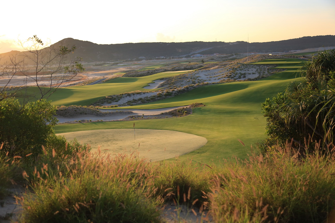Sai Gon- Nha Trang - Da Lat Golf Packages 10 Days 9 Nights 6 Rounds