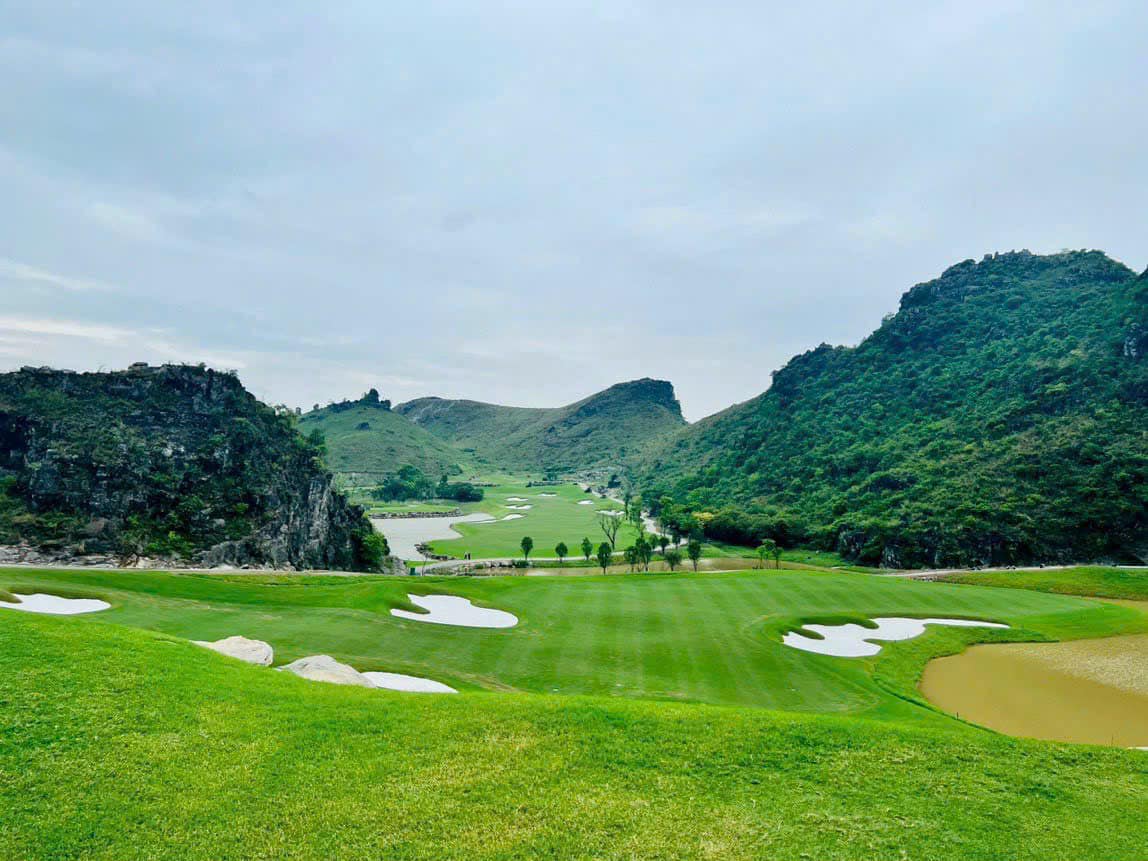 Hanoi- Nha Trang- Da Lat- Ho Chi Minh 15 Days 14 Nights 10 Rounds
