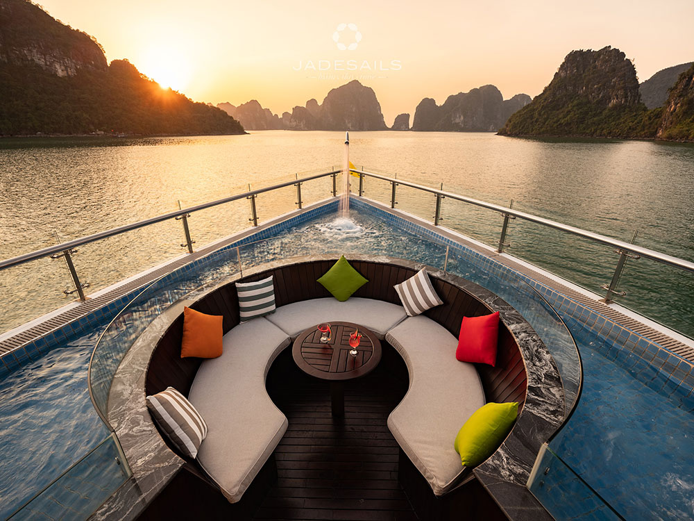 Halong Bay Day Cruise on Jade Sails
