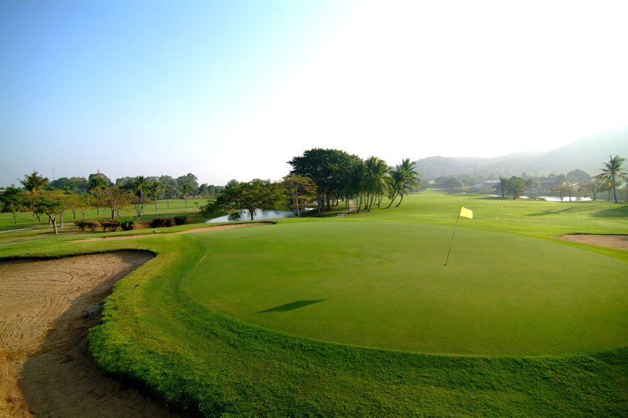 Palm Hills Golf Resort and Country Club 18 holes par 72 (6892 yards)