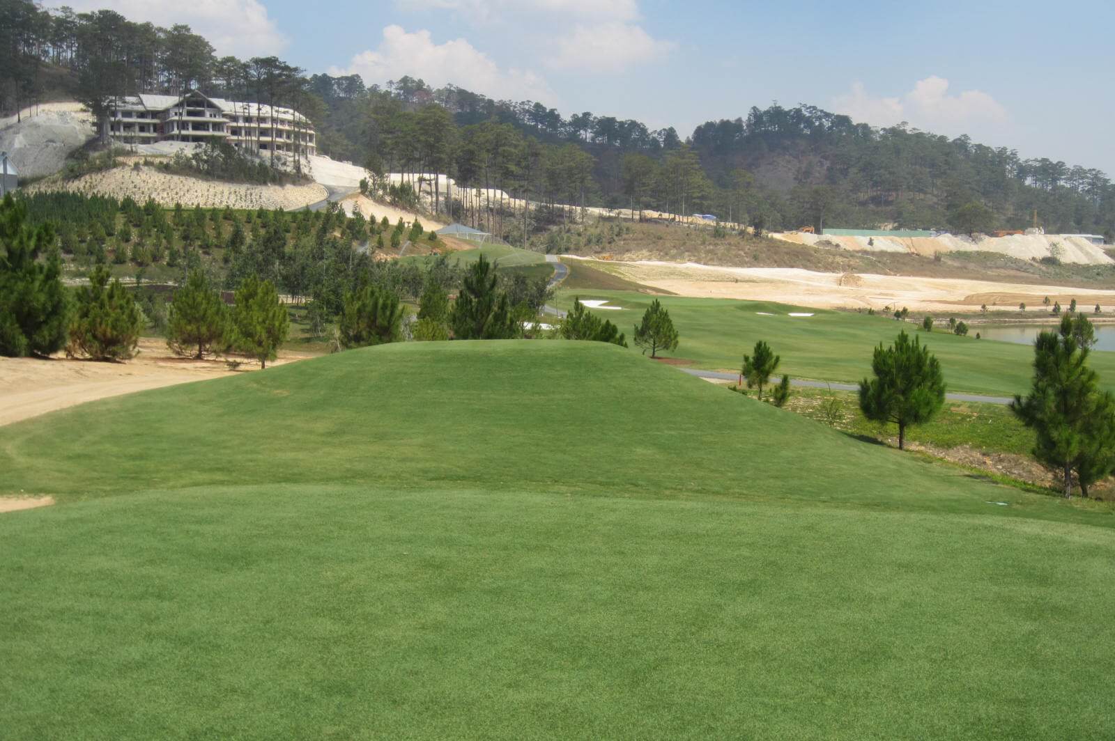 Hanoi- Nha Trang- Da Lat- Ho Chi Minh 15 Days 14 Nights 10 Rounds