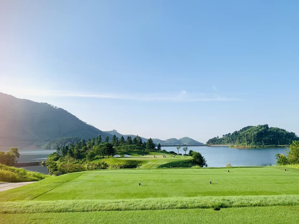 Hanoi Golf Packages 11 Days 10  Nights 4 Rounds with Halong Bay and  Ninh Binh Trip