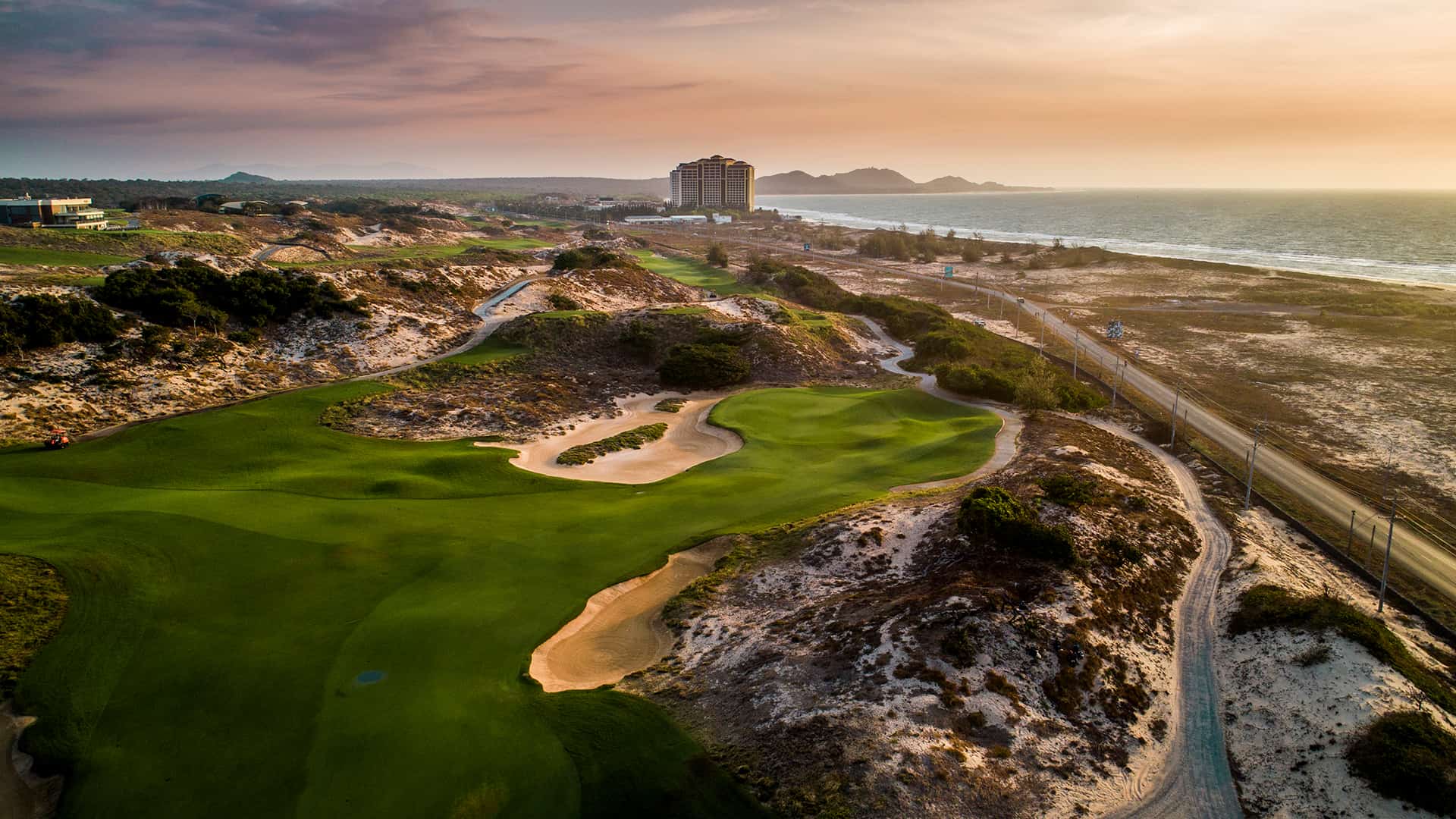 The Bluff Ho Tram Golf Course