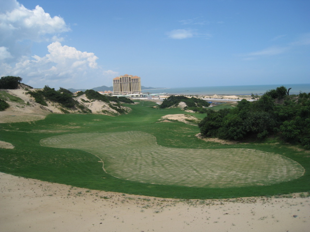 Vietnam & Thailand Golf and Tour Package 14 Days 13 Nights 6 Rounds