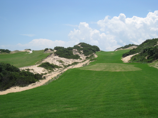 Vietnam & Thailand Golf and Tour Package 14 Days 13 Nights 6 Rounds