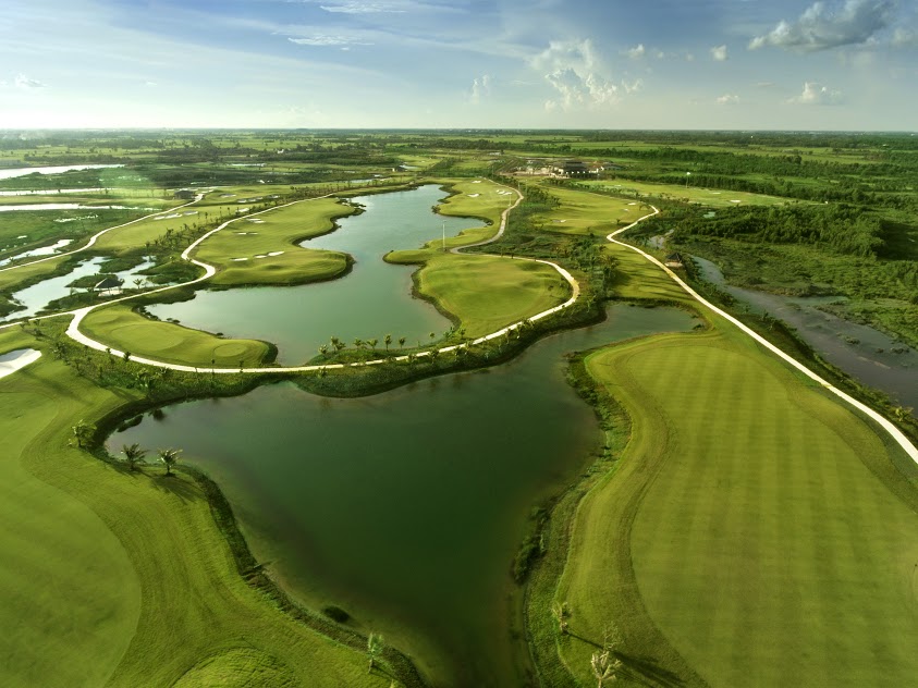 West Lakes Golf Club And Villas