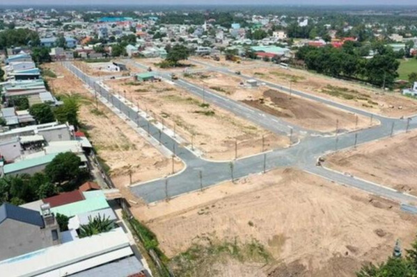 Một khu vực ven TP. HCM được các doanh nghiệp bất động sản đua nhau về đầu tư dự án lớn nhưng giá đất nền vẫn mềm