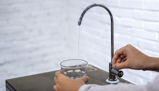 5 tiêu chí chọn máy lọc nước gia đình có trẻ nhỏ