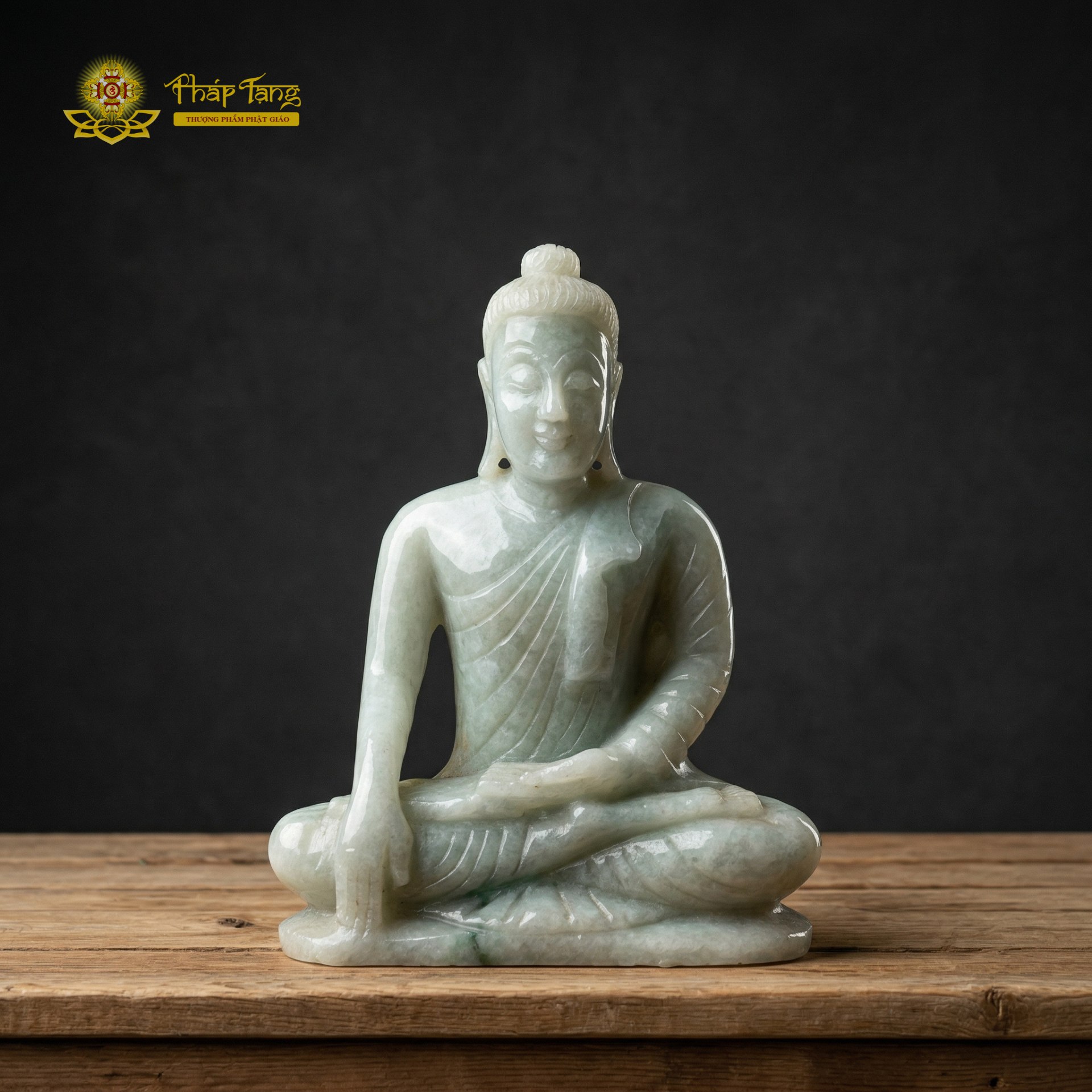Tôn tượng Phật Thích Ca Mâu Ni ngọc phỉ thúy nguyên khối