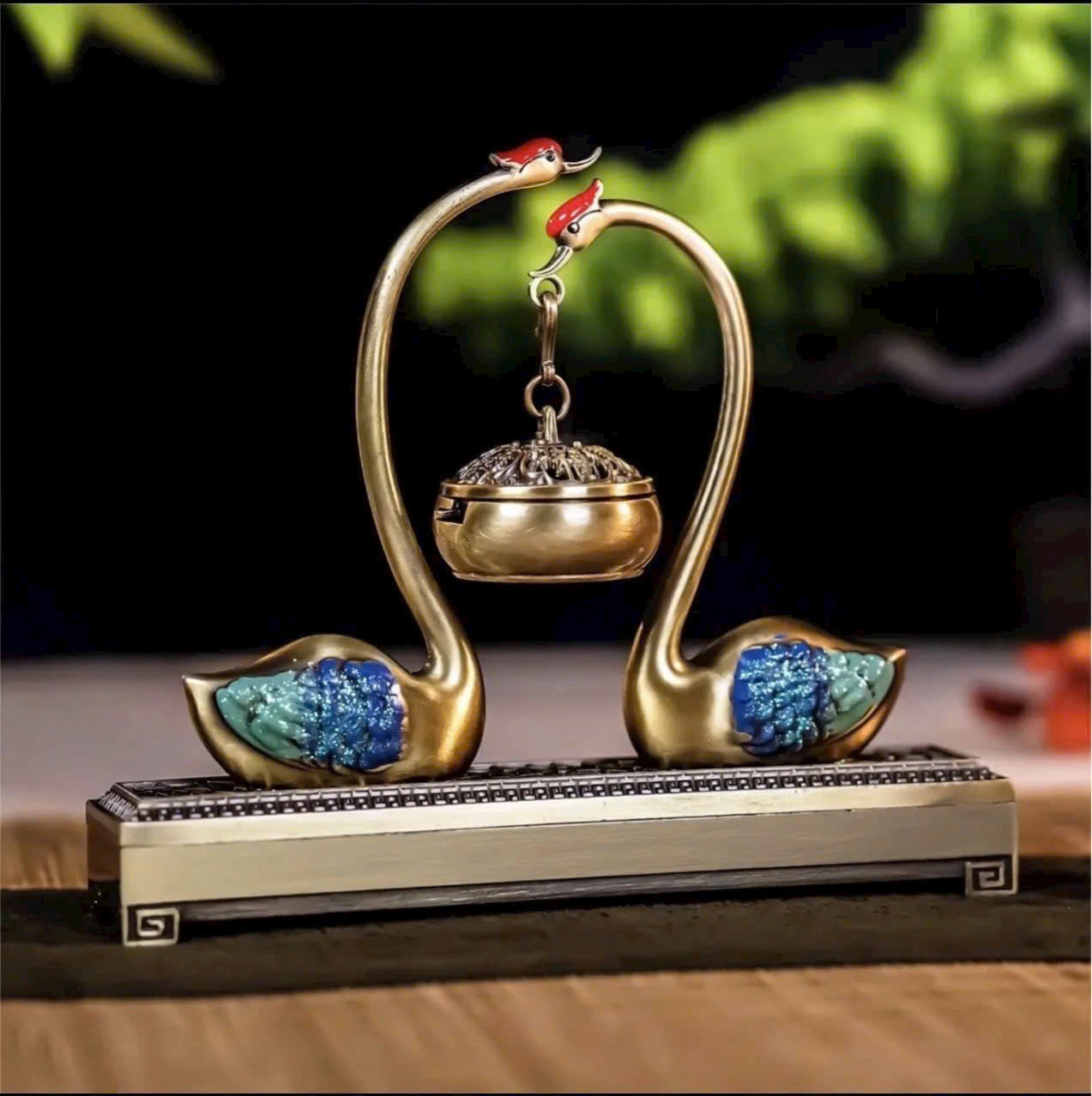 Khay nhang đồng kết hợp lư xông mini hình thiên nga đôi