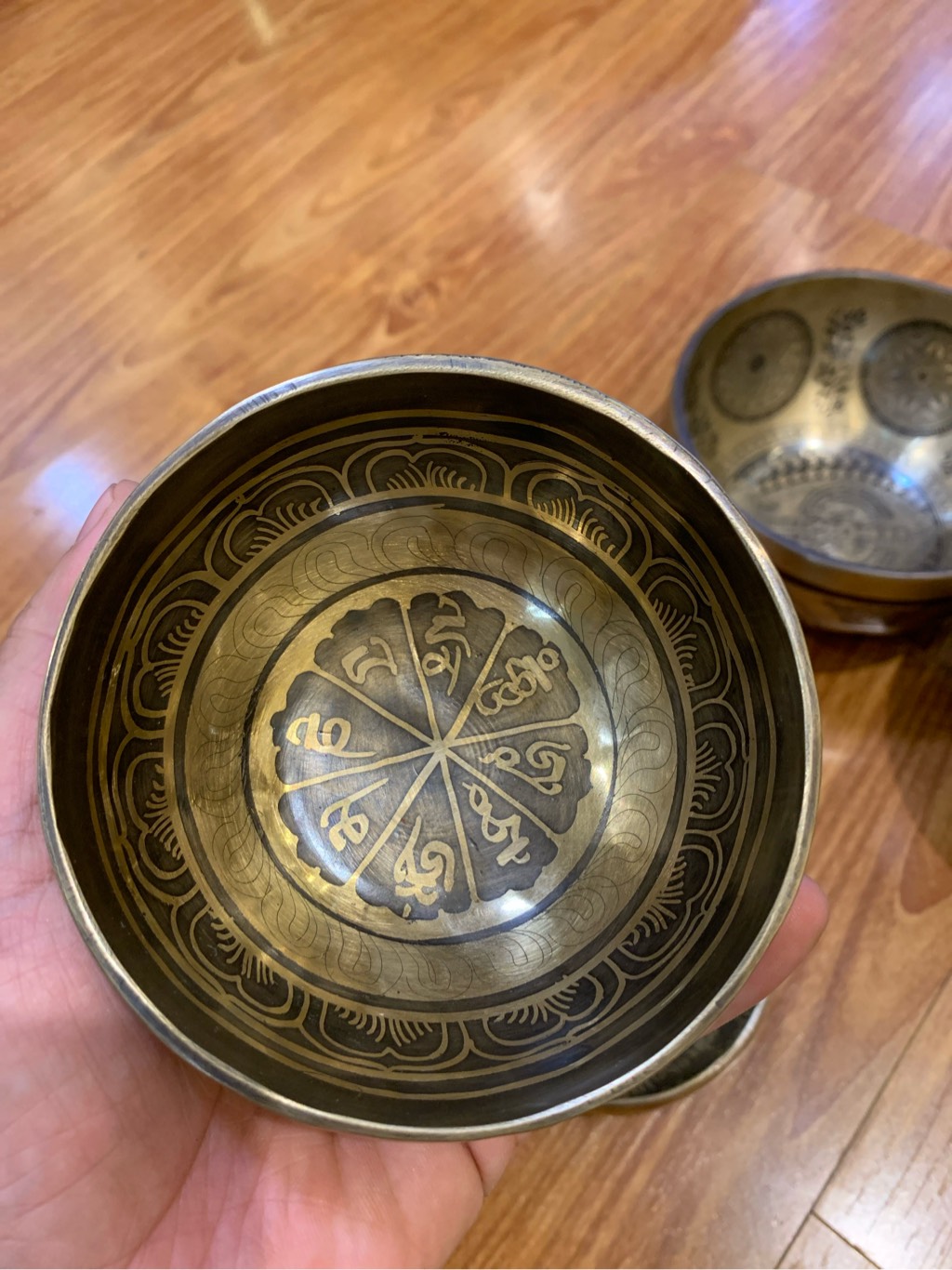 CHUÔNG XOAY KHẮC HOẠ TIẾT NEPAL