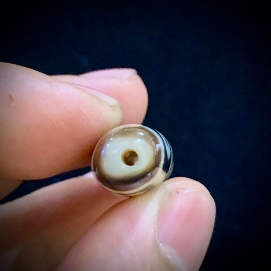 Dzi 9 Mắt Dẹt Truyền Thừa Tibet 4.2CM - Thành Tựu Viên Mãn