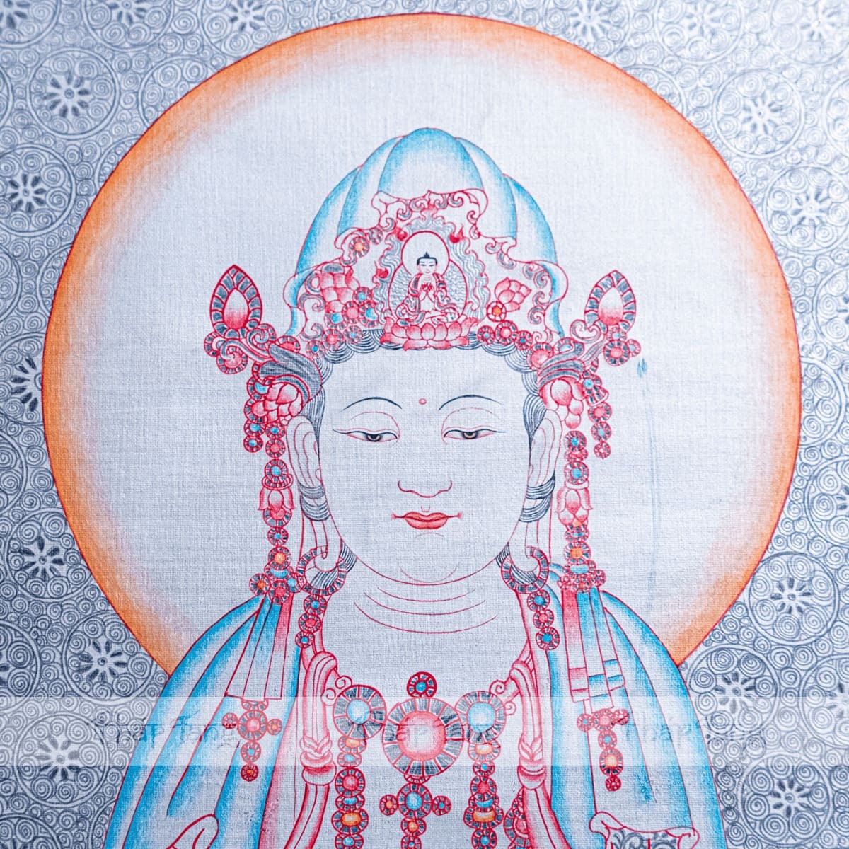 THANGKA QUAN THẾ ÂM BỒ TÁT DÁT BẠC VIỀN ĐỎ KT120x90cm