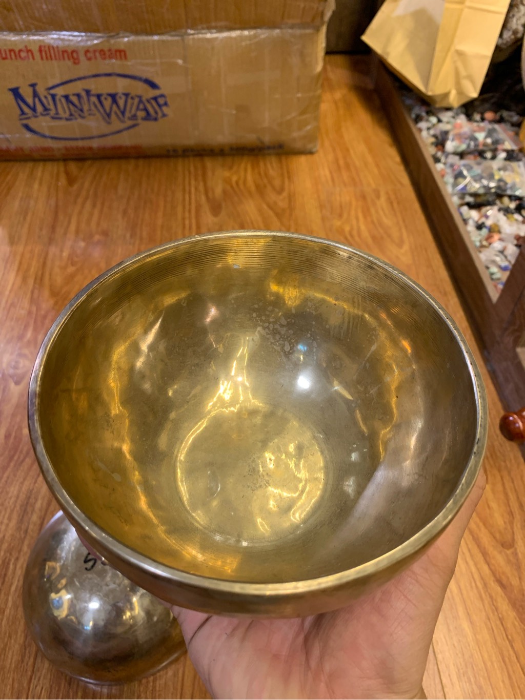 CHUÔNG XOAY TIBET 15CM MÀU VÀNG