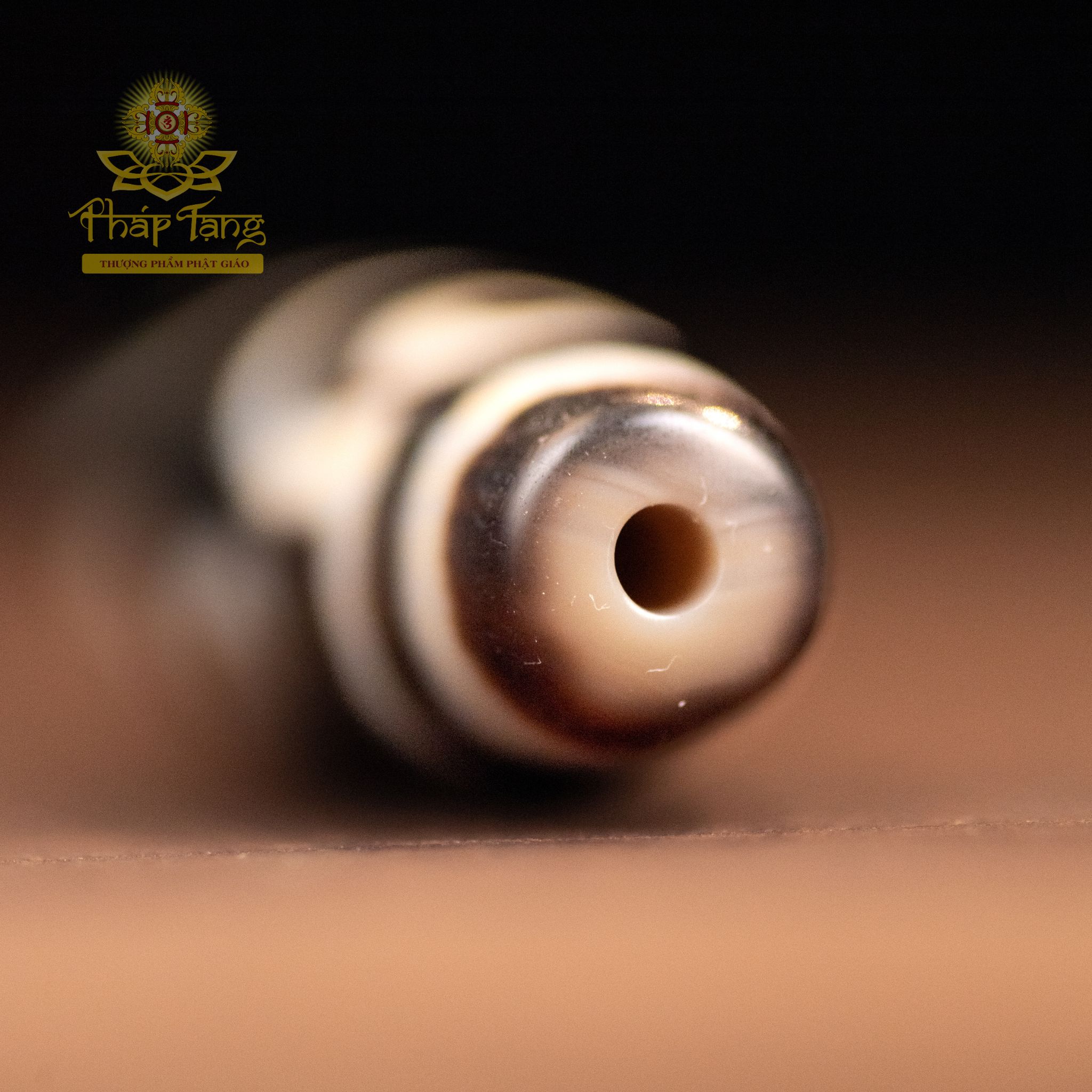 Dzi 7 Mắt Thân Đen (Tibet) 4.5cm - Phật Dược Sư Gia Hộ